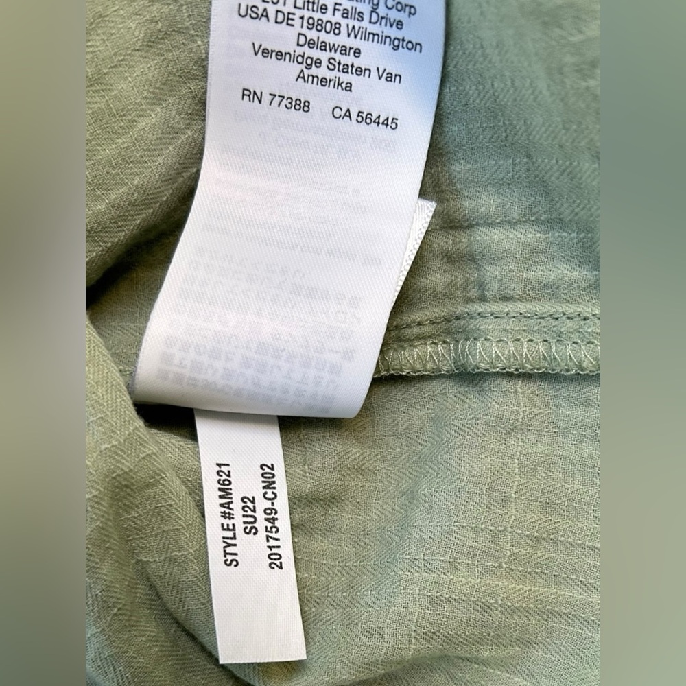 J.Crew Garden Soft Gauze Cotton Light Safe Green Button Sleeveless Top Sz Small - Picture 6 of 6